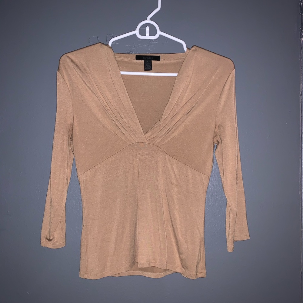 Low-Cut Tee